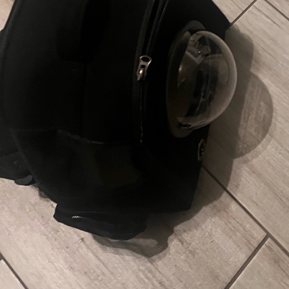 Travel back pack for Cat 🐱 or small dog 🐶 back pack - Picture 7 of 14